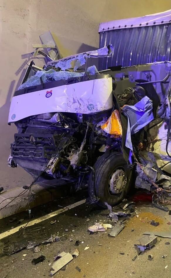 Artvin’de Tünelde Feci Kaza: 1 Ölü, 2 Yaralı