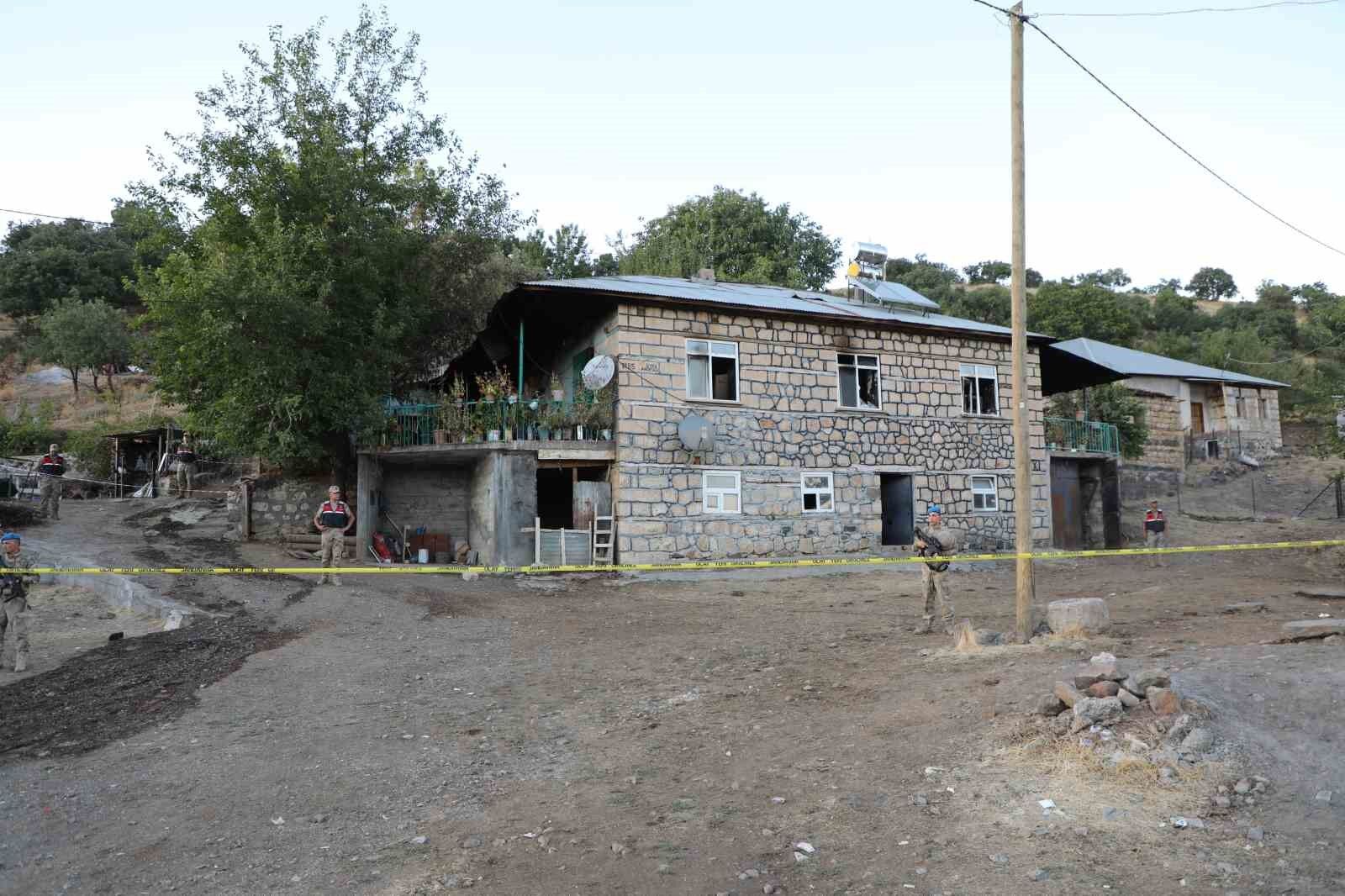 Elazığdaki Yangında Çifte Cinayet Şüphesi