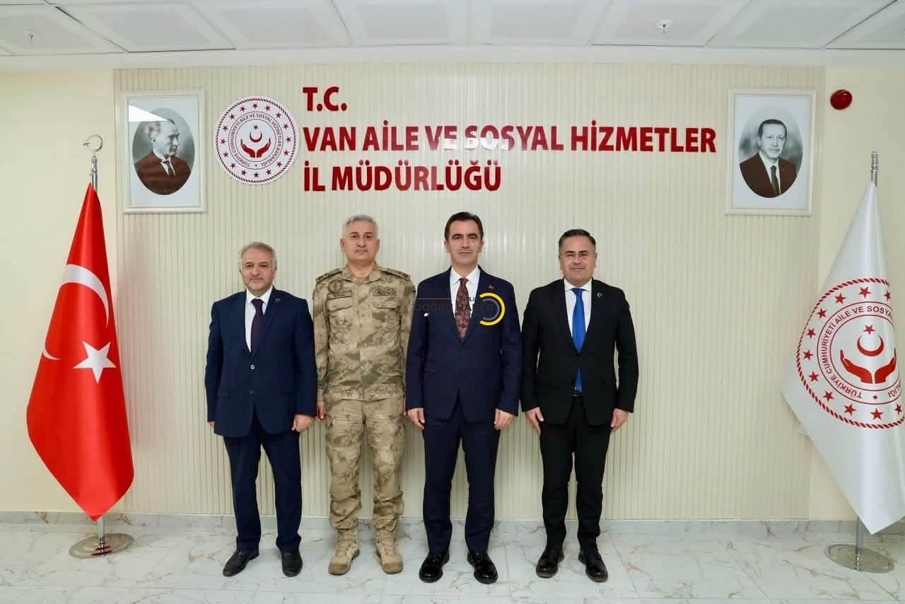 Vali Ahmet Karakaya’dan Van’da Yeni Görevlilere Ziyaret