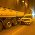 Kuskunkıran Tüneli'nde Trafik Kazası: 1 Yaralı