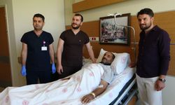 Taş sancısı şikayetiyle hastaneye giden vatandaşın böbreğinden 23 santimetrelik dev bir kist çıkarıldı