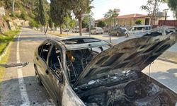 20 gün önce aldığı arabası cayır cayır yandı
