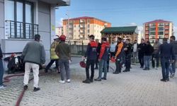 Kars’ta bir binada meydana gelen patlama ve yangın paniğe sebep oldu