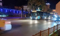 Otobüsten İndiği Sırada Motosiklet Çarptı