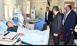 Kaymakam Nurhalil Özçelik’ten Onkoloji Hastanesi’ne Bayram Ziyareti