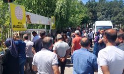 Bitlis’te LGS Heyecanı: Okul Önlerinde Nefesler Tutuldu