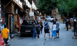 Kayalığa İnşa Edilen Ev Dikkat Çekiyor