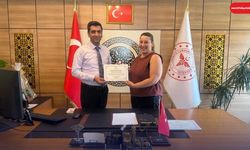 Bitlis’te Aile Hekimliği Hizmetlerine Katkı Sunan Personele Teşekkür Belgesi