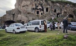 Ahlat'taki Tarihi Mekanlara Bayram İlgisi