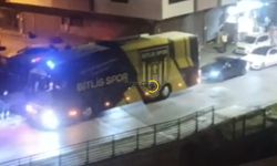 Bitlis Spor Otobüsüne Coşkulu Karşılama
