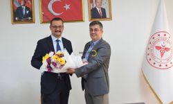 Bitlis Devlet Hastanesi'nde Başhekimlik Görevinde Devir Teslim