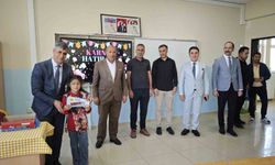 Ahlat'ta 12 Bin Öğrenci Karne Sevinci Yaşadı