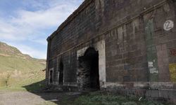 Kars'ın Tarihi Tabyaları Yok Olma Tehlikesiyle Karşı Karşıya