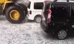 Kars'ta fındık büyüklüğünde dolu yağdı, ortalık beyaza büründü