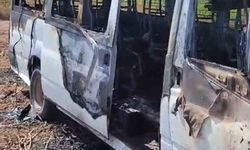 Park Halindeki Minibüs Alevlere Teslim Oldu
