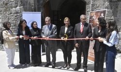 Bitlis'te Tarihi Hazo Hanı'nda duygu yüklü sergi