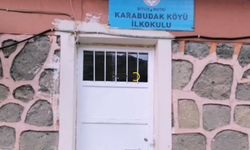 Kitap Arayışıyla Başladı, Köy Okulu Baştan Aşağı Değişti