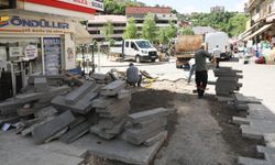 Bitlis Belediyesi Tahrip Olan Yollarda Bakım ve Onarım Çalışmalarını Sürdürüyor