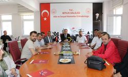 BITLIS'TE ÇOCUKLARIN GELECEĞİNE UMUT OLAN KORUYUCU AİLELER EĞİTİMLERİNİ TAMAMLADI