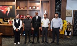 Başkan Tanğlay'dan Bitlis Belediyesi İşçi Personeline Ek Zam Müjdesi