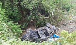 Hatay'da Korkutan Kaza: Araç Dereye Uçtu, 7 Yaralı