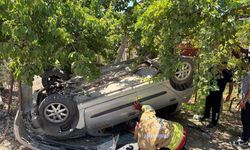 Hatay'da Takla Atan Otomobilde Sürücü Yaralandı