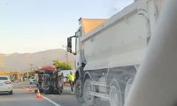 Muş'ta İl Özel İdaresi Aracı Takla Attı: 1 Yaralı