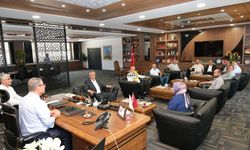 Bitlis'te Mahalle Muhtarlarıyla İstişare Toplantısı Düzenlendi