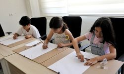 Bitlis Belediyesi Dijital Gençlik Merkezi'nde Resim Kursları Yoğun İlgi Görüyor