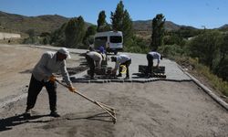 Belediye Ekiplerinden Kent Merkezinde Yol Seferberliği
