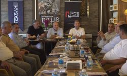 Mutki ve Bitlis Sevdalıları İstanbul’da Kenetlendi: “Sancağımızı Asla Yere Düşürmeyeceğiz”
