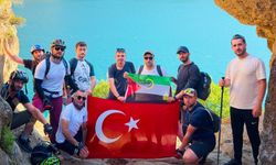 Tatvan'da Anlamlı Tur! Tek Mesaj Verdiler