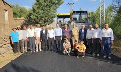 Kaymakam Aykaç Taşüstü Köyündeki BSK Asfalt Çalışmalarını İnceledi