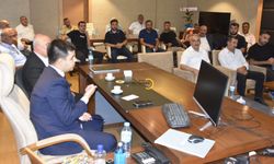 CHP Genel Başkan Yardımcısı Uyanık Bitlis'te Konuştu: "Partide Arınma Süreci Devam Ediyor"