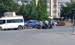Bitlis'te Ahmet Eren Bulvarı'nda Maddi Hasarlı Trafik Kazası
