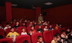 Güroymak'ta Yaz Kur'an Kursu Öğrencilerine Sinema Sürprizi