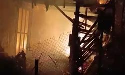 Hatay'da Ahşap Ev Yangında Kül Oldu