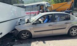 Zonguldak’ta Otobüs Ve Otomobil Çarpıştı