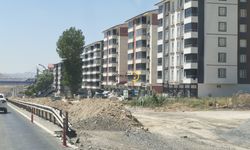 Bitlis’te Ahmet Eren Bulvarı’nda Yol Çilesi: Vatandaşlar Tepkili