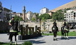 Atlı Polis Birlikleri Bitlis’te Halkla Buluştu