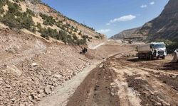 Şırnak’ta Beytüşşebap Yolu Yenileniyor
