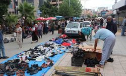 Adana'da Bit Pazarı Gün Doğmadan Doluyor