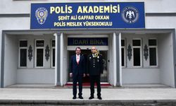 Rektör Eronat, Polis Akademisinde Öğrencilerle Buluştu