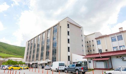 Bitlis Devlet Hastanesi’nde Plastik Cerrahi Uzmanı Göreve Başladı