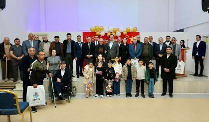 Vali Ahmet Karakaya, Ahlat Engelsiz Yaşam Merkezinde İftar Programına Katıldı