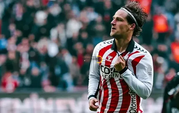 Samsunspor'un yıldızı Carlo Holse kararını verdi