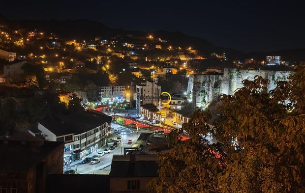 Bitlis’te Gece Manzarası Büyüledi