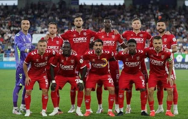 Samsunspor'da derbi öncesi yüzler güldü
