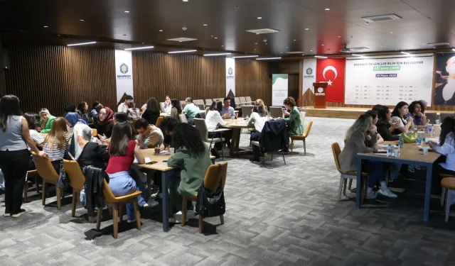 Gençler İklim Sorunlarını Tartıştı