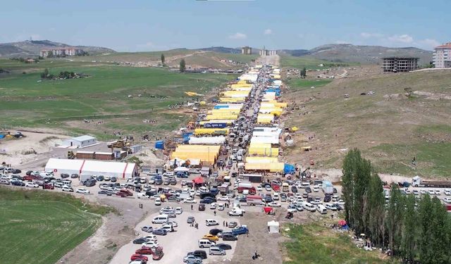 Ankara’da kurban kesim alanındaki yoğunluk havadan görüntülendi
